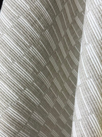 Close up fabric 90145 Dusty Miller