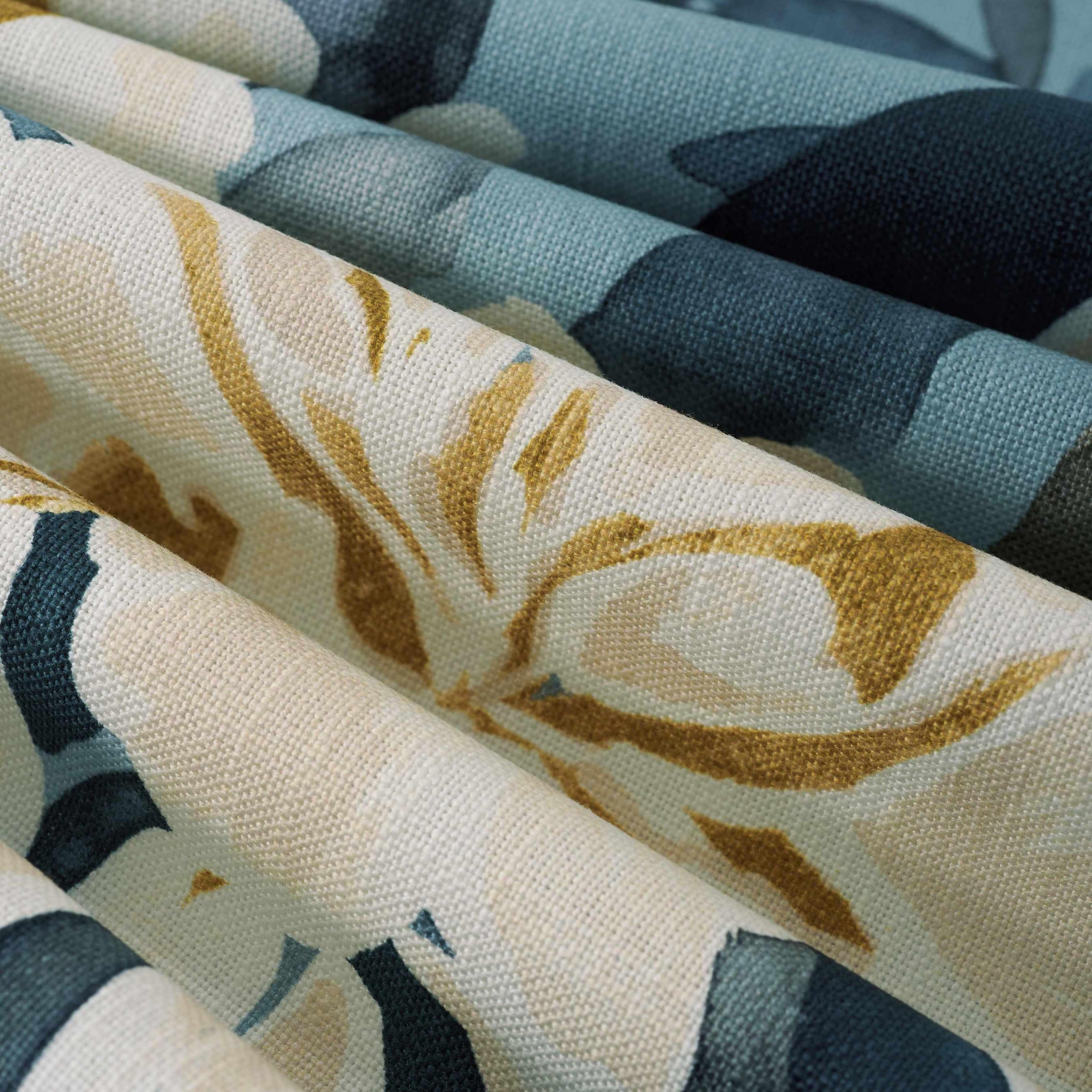 Fabric by the yard - Heritage 23697 Chambray