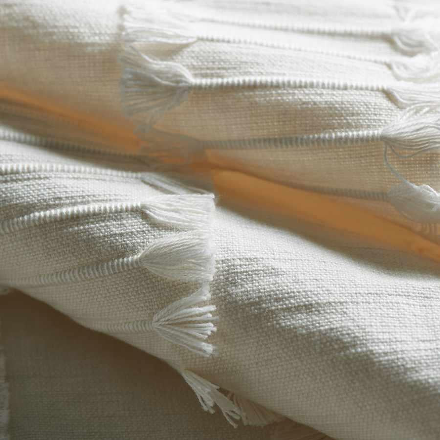 Fabric by the yard - Heritage 09624 Ivory