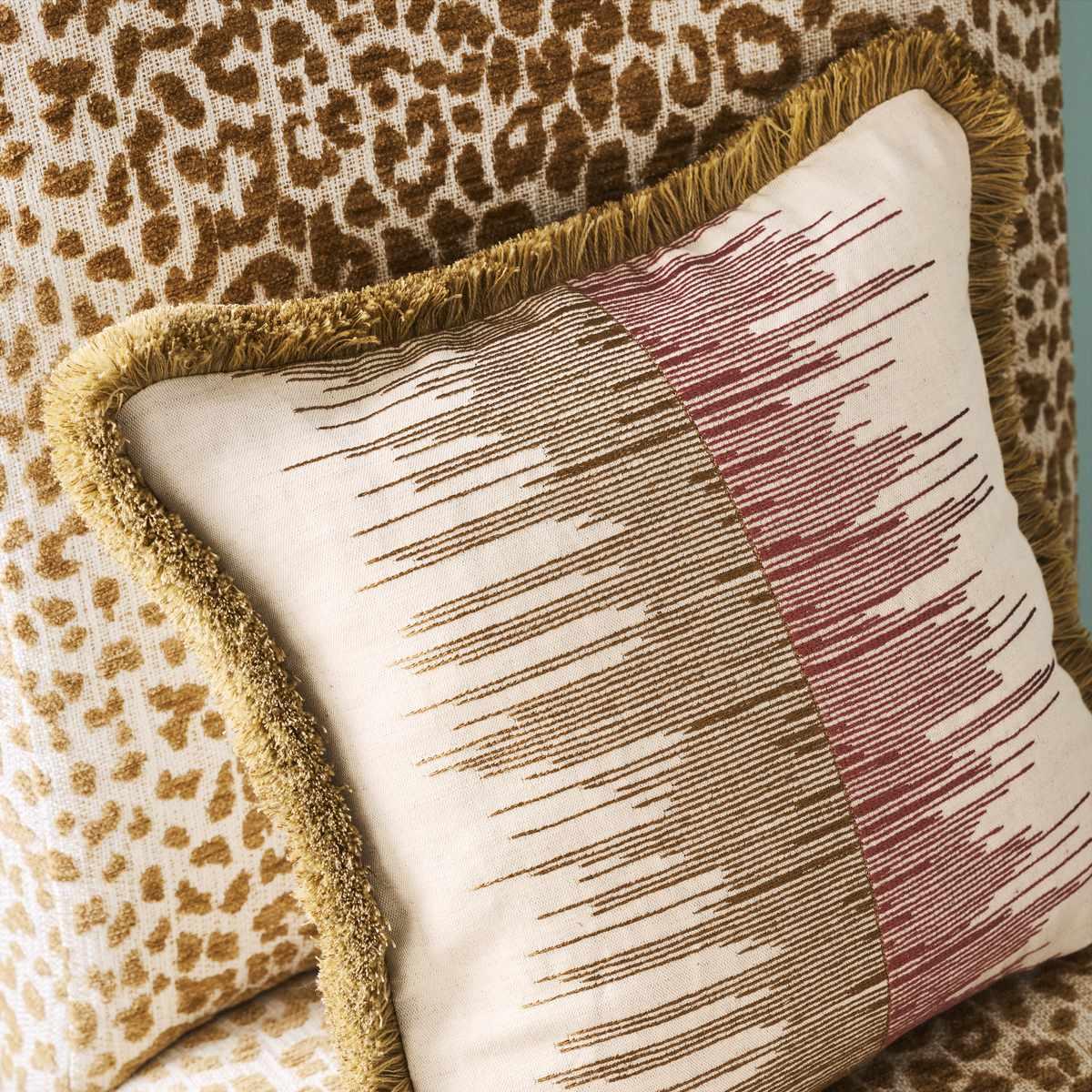 Fabric by the yard - Heritage 23173 Cinnamon