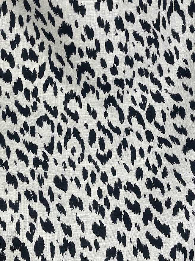 Fabric by the yard - Sound 74255 Black & White