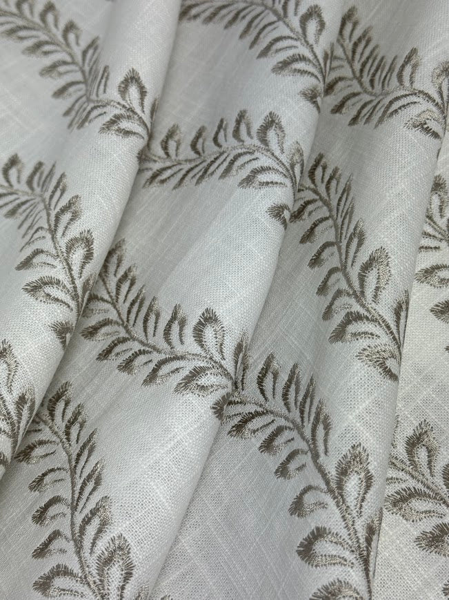 Fabric by the yard - Blossom & Lace 91877 Dusty Miller