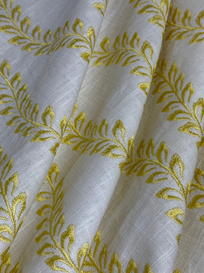 Fabric by the yard - Blossom & Lace 91877 Daisy