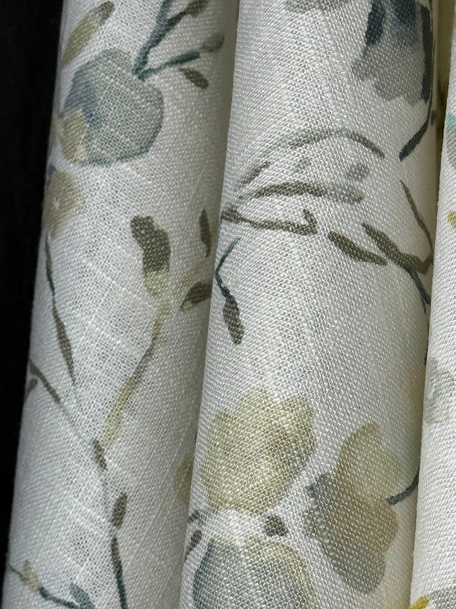 Fabric by the yard - Blossom & Lace 93991 Dusty Miller