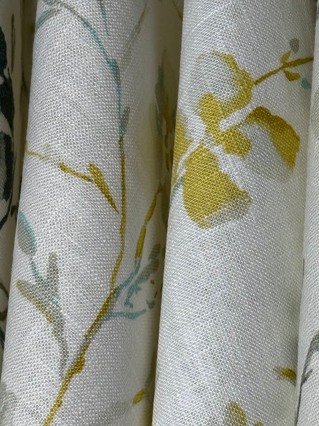 Fabric by the yard - Blossom & Lace 93991 Daisy