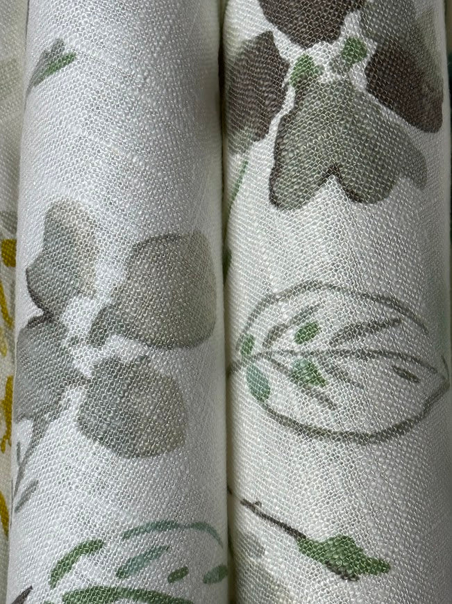 Fabric by the yard - Blossom & Lace 93991 Fern