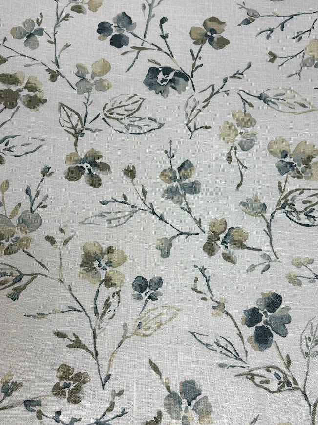 Fabric by the yard - Blossom & Lace 93991 Dusty Miller