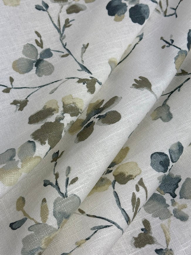 Fabric by the yard - Blossom & Lace 93991 Dusty Miller