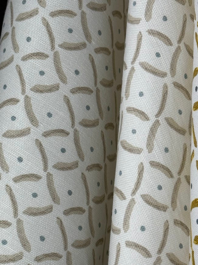 Fabric by the yard - Blossom & Lace 90197 Pampas