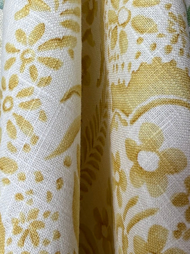 Fabric by the yard - Blossom & Lace 93993 Daisy