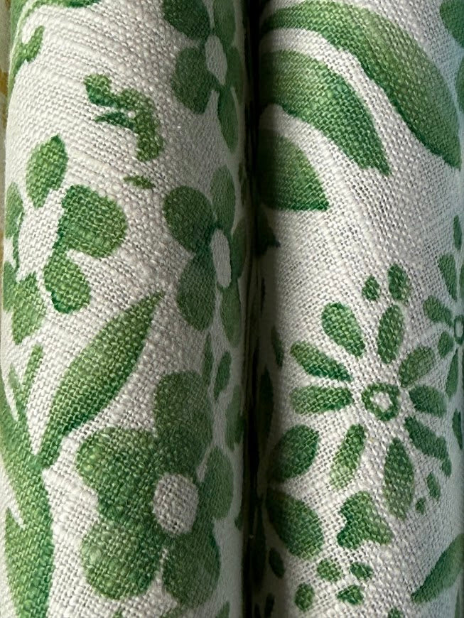 Fabric by the yard - Blossom & Lace 93993 Ivy