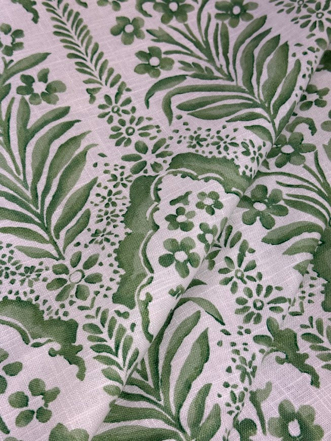 Fabric by the yard - Blossom & Lace 93993 Ivy