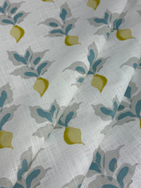 Fabric by the yard - Blossom & Lace 94000 Daisy