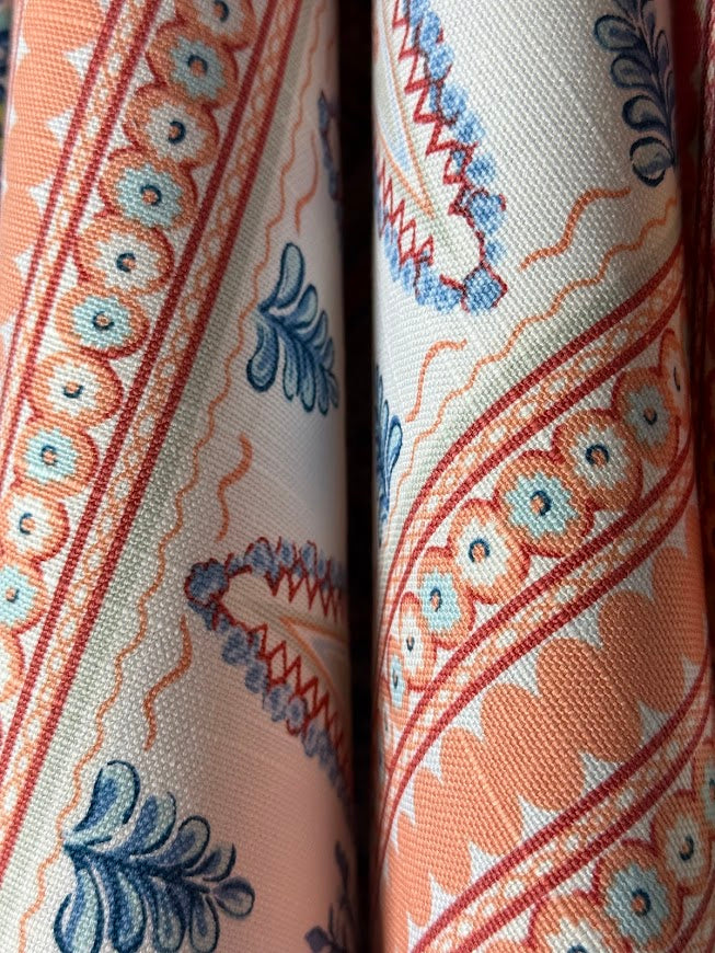 Fabric by the yard - Blossom & Lace 93998 Amaryllis