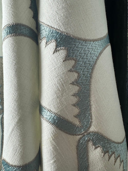 Fabric by the yard - Wonderland 15628 Spring