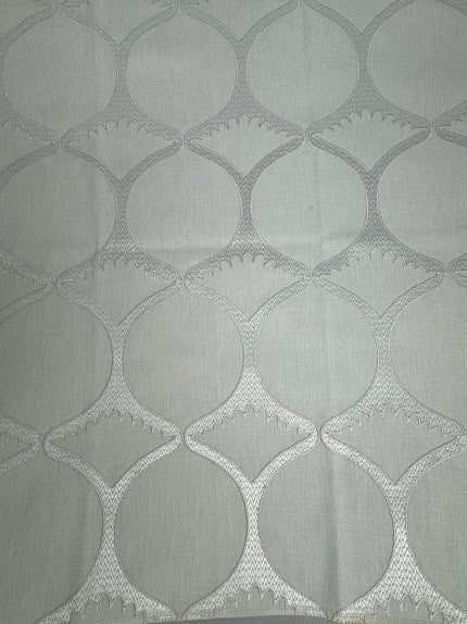 Fabric by the yard - Wonderland 15628 Crystal