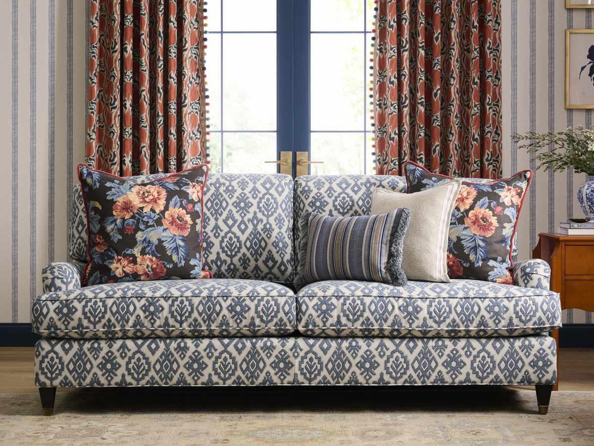 Fabric by the yard - Heritage 23090 Ivory